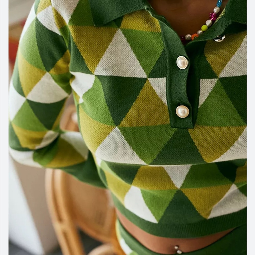 Urban Outfitters Women’s Geometric Green White Long Sleeve Crop Cotton Shirt Lrg - Picture 4 of 16